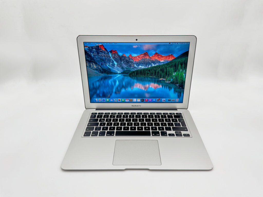 Macbook Air 13" 2015 4GB 128GB