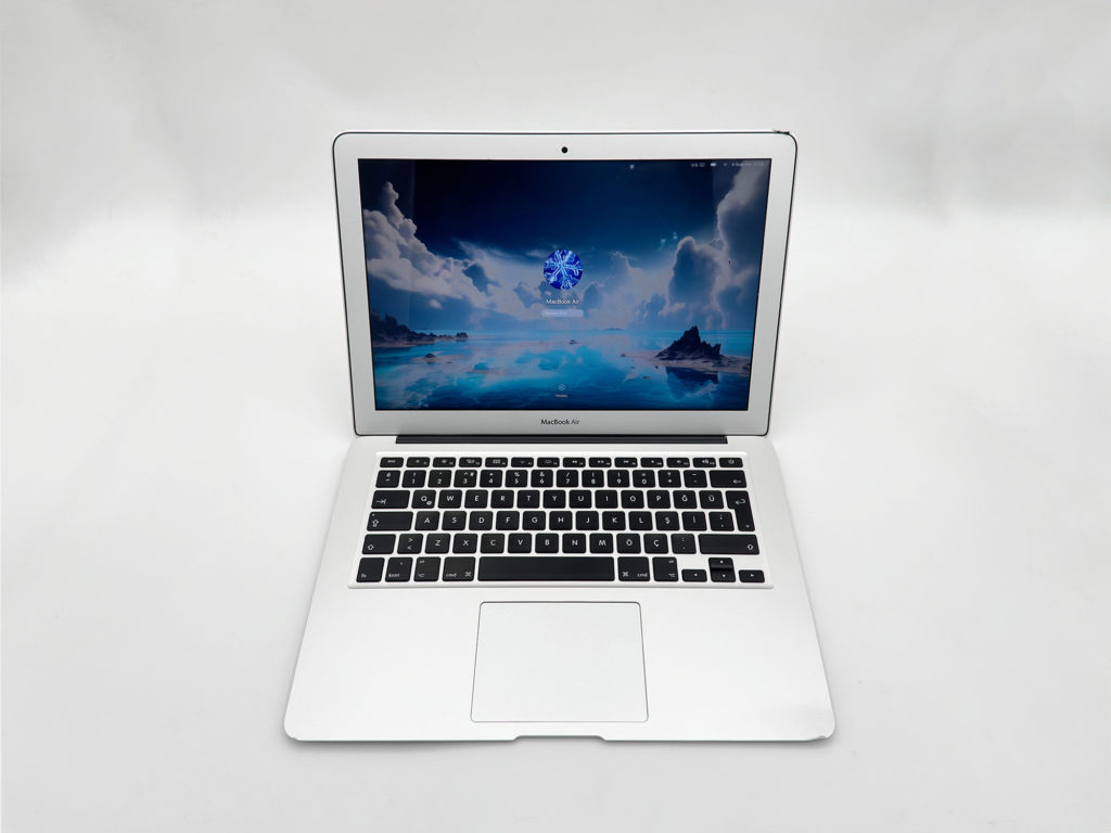 Macbook Air 13" 2015 8GB 128GB