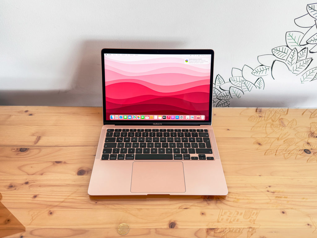 Macbook Air 13" 2020 8GB 512GB Rose Gold
